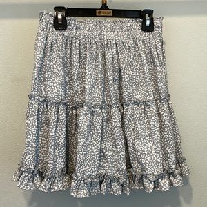 boutique brand flowy ruffle skirt